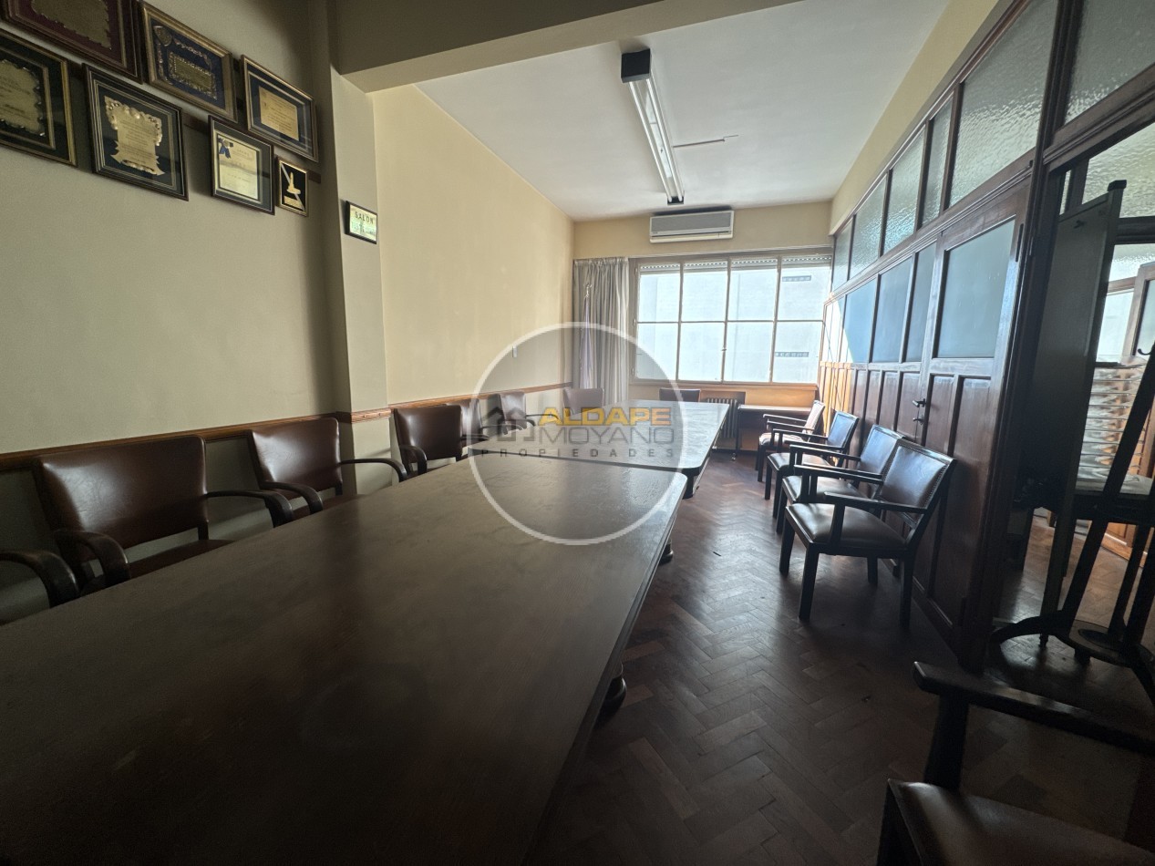 Se Vende Oficina (Monserrat)