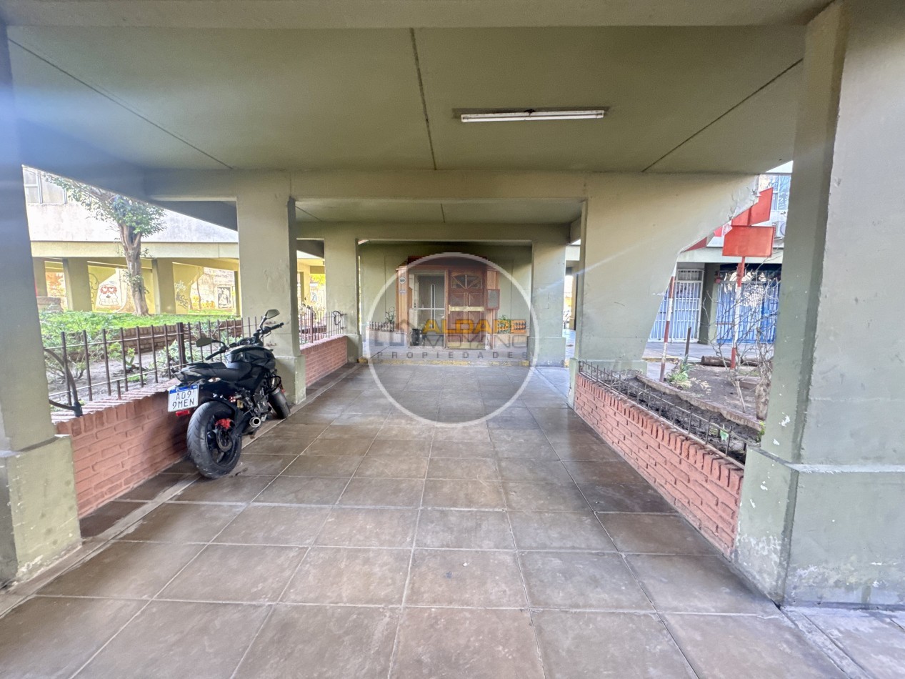 Se Vende departamento tres ambientes (barrio copello)