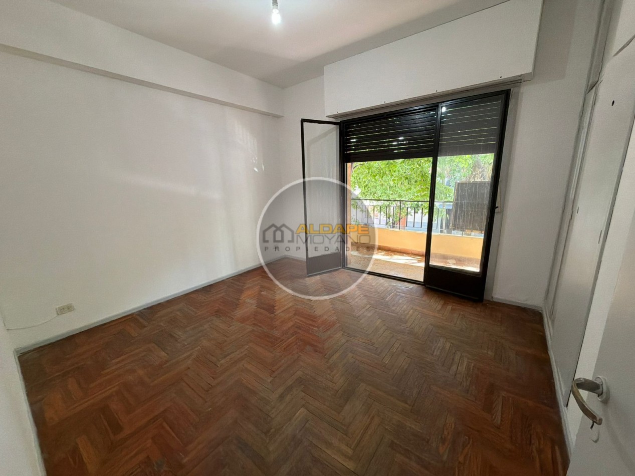 Se vende Casa PH, tres ambientes, totalmente independiente, Devoto