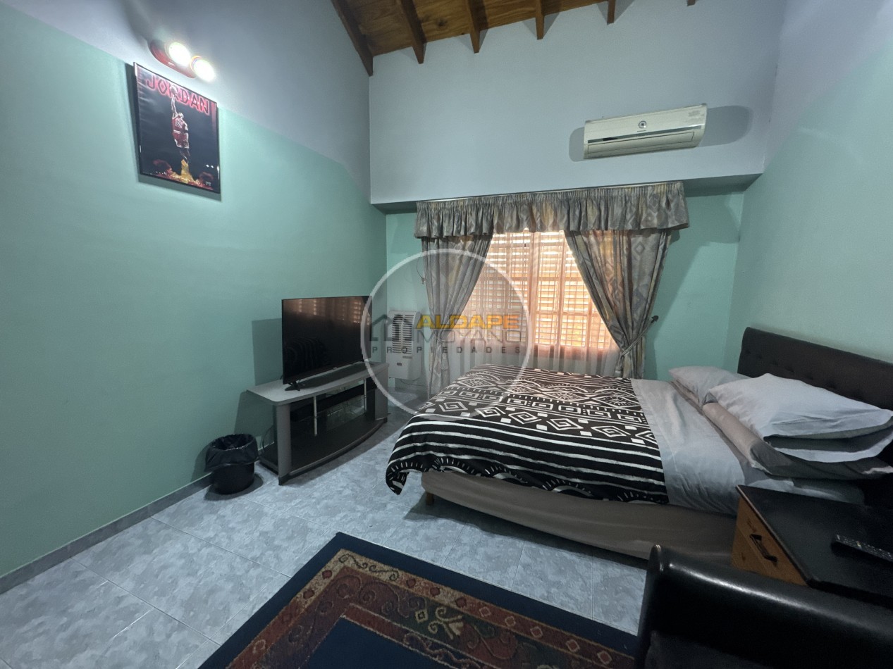 Se Vende Casa Cuatro ambientes, cochera pasante, Excelente (Lanus Oeste)