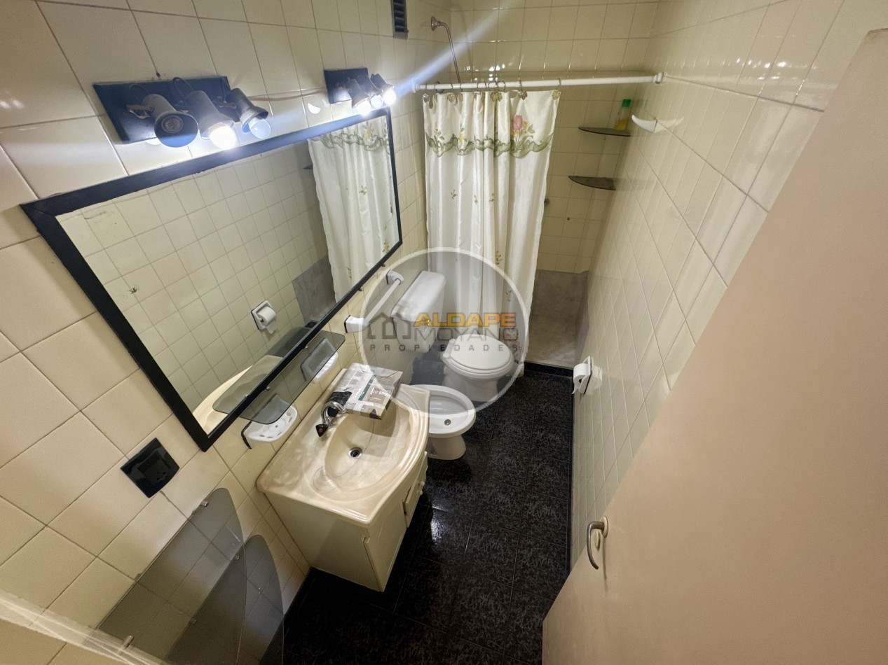 Se Vende departamento tres ambientes (barrio copello)