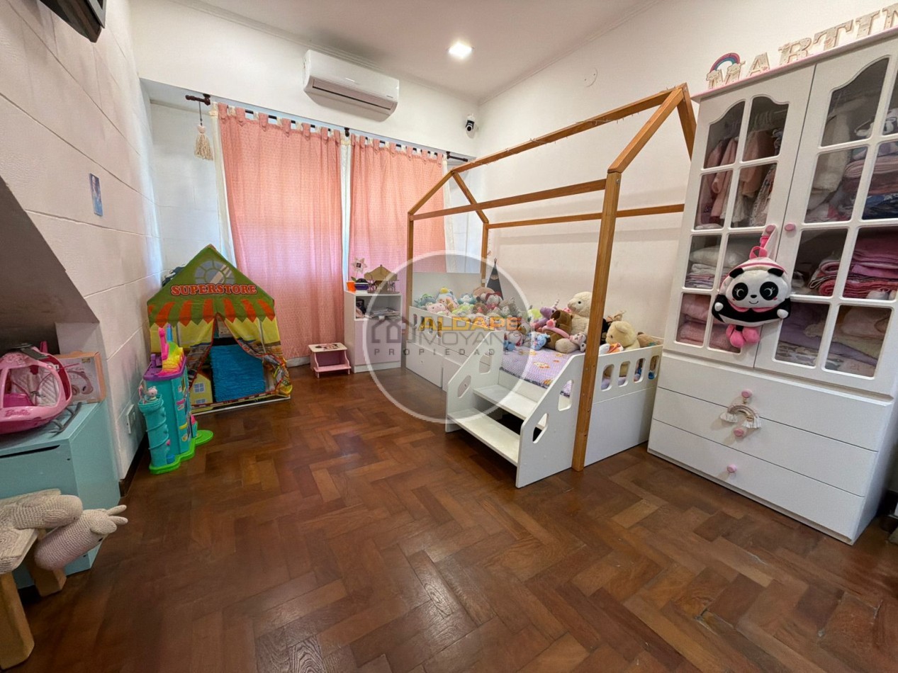 En Venta PH cuatro ambientes con cochera (Lomas del Mirador)