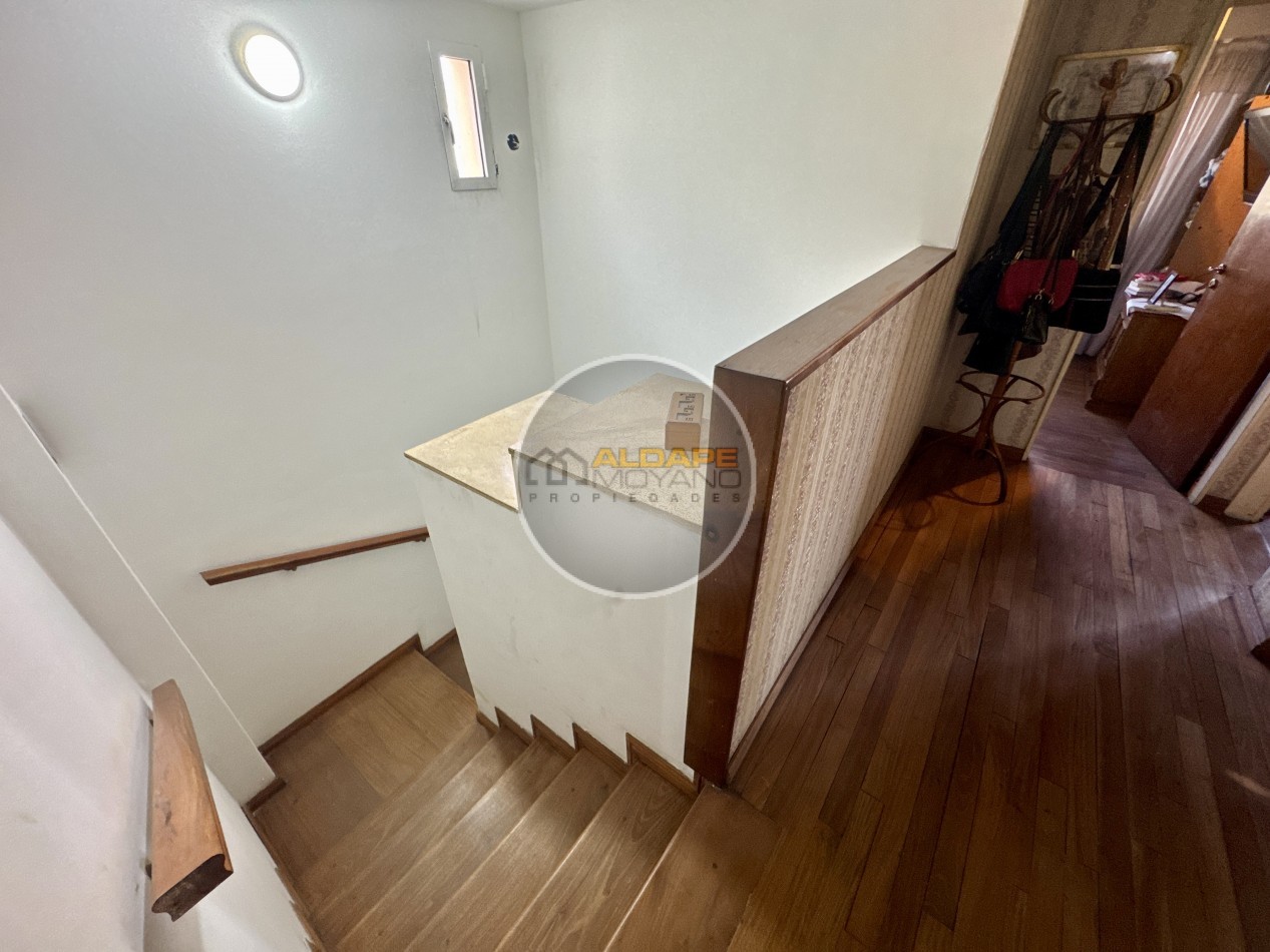 Se Vende Casa Multifamiliar, Cochera Doble, Quincho (Villa Lugano)