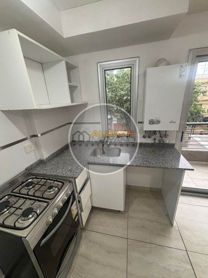 Se alquila departamento dos ambientes (Moron)