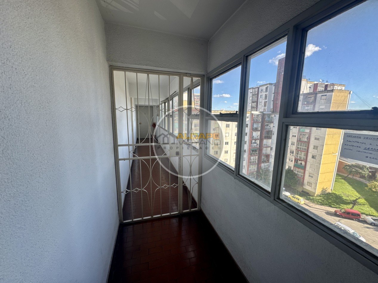 Se Vende departamento tres ambientes (barrio copello)