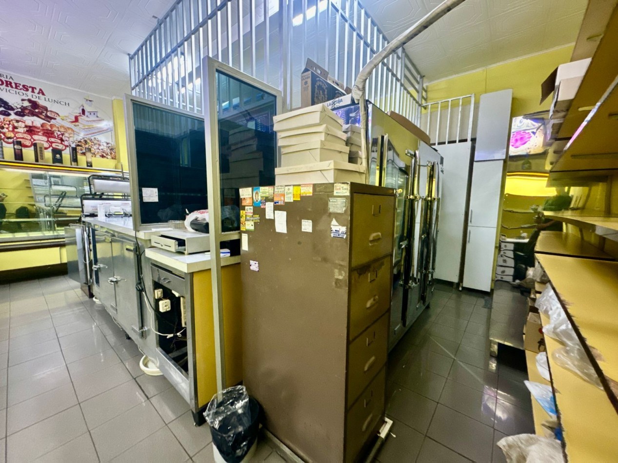 Se Vende Local Comercial. (Villa Lugano)