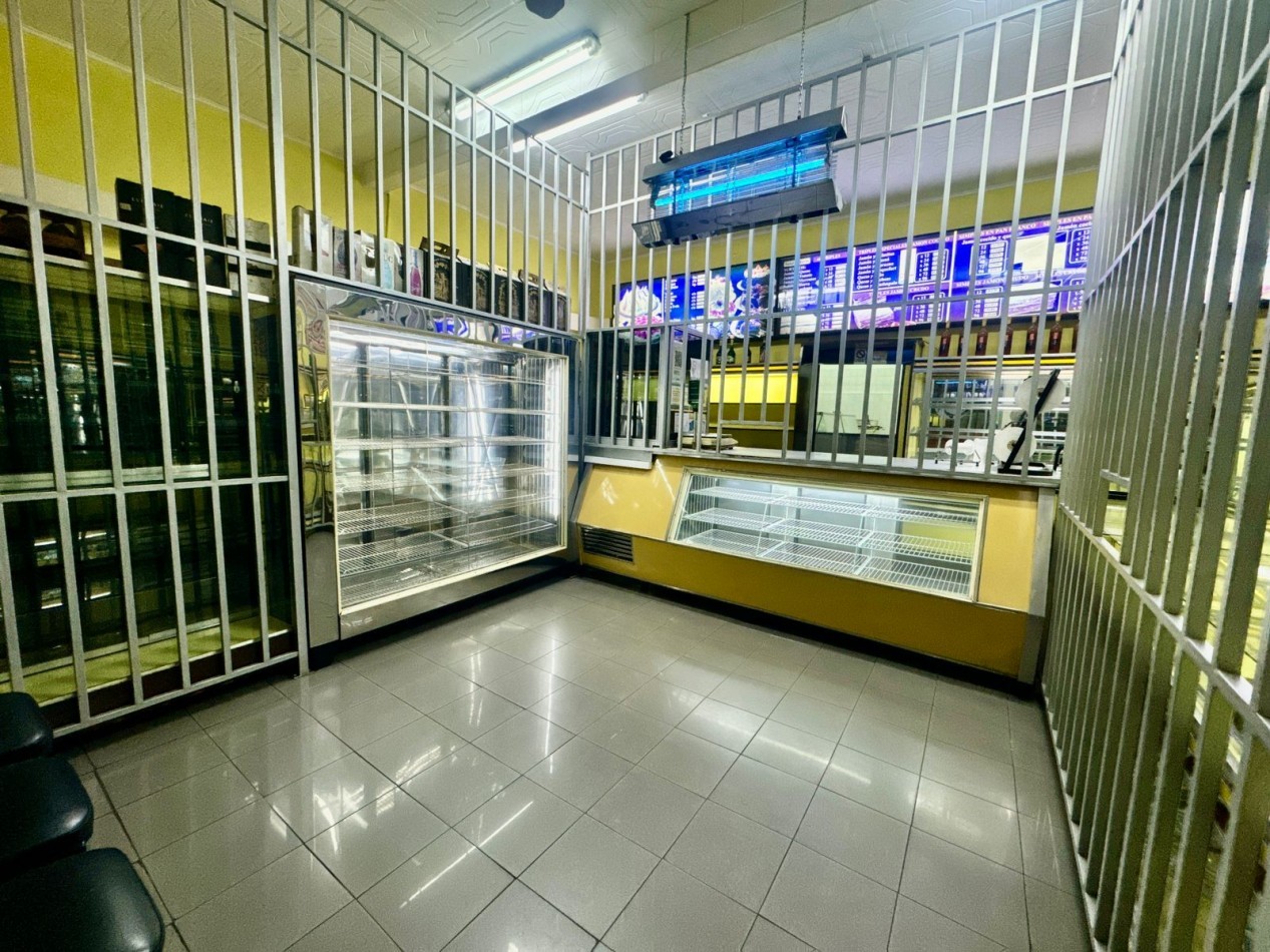 Se Vende Local Comercial. (Villa Lugano)