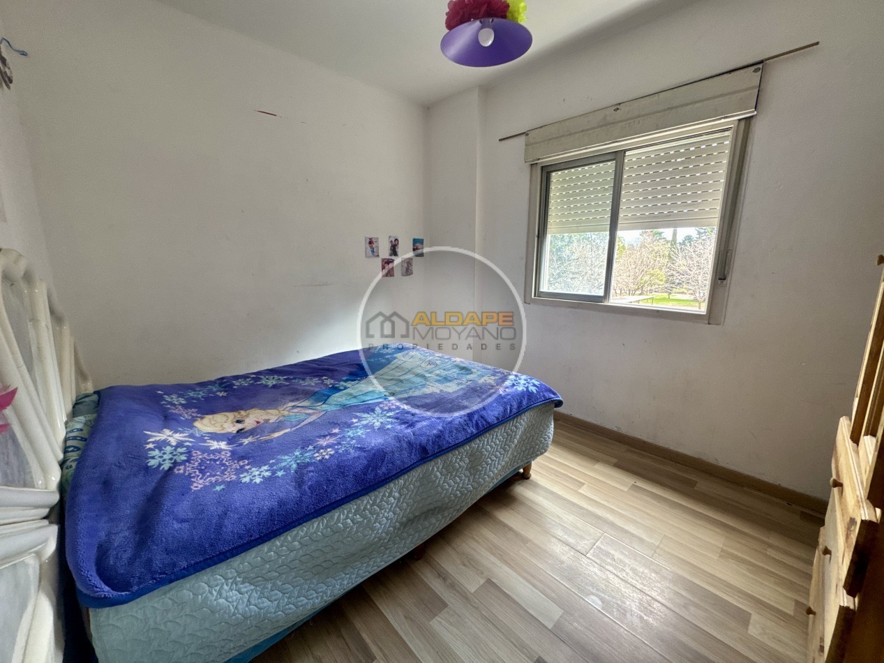 Se Vende departamento tres ambientes con cochera descubierta (villa madero)