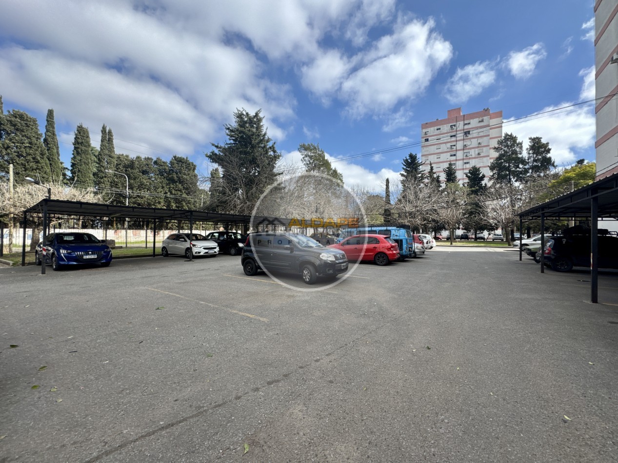 Se Vende departamento tres ambientes con cochera descubierta (villa madero)