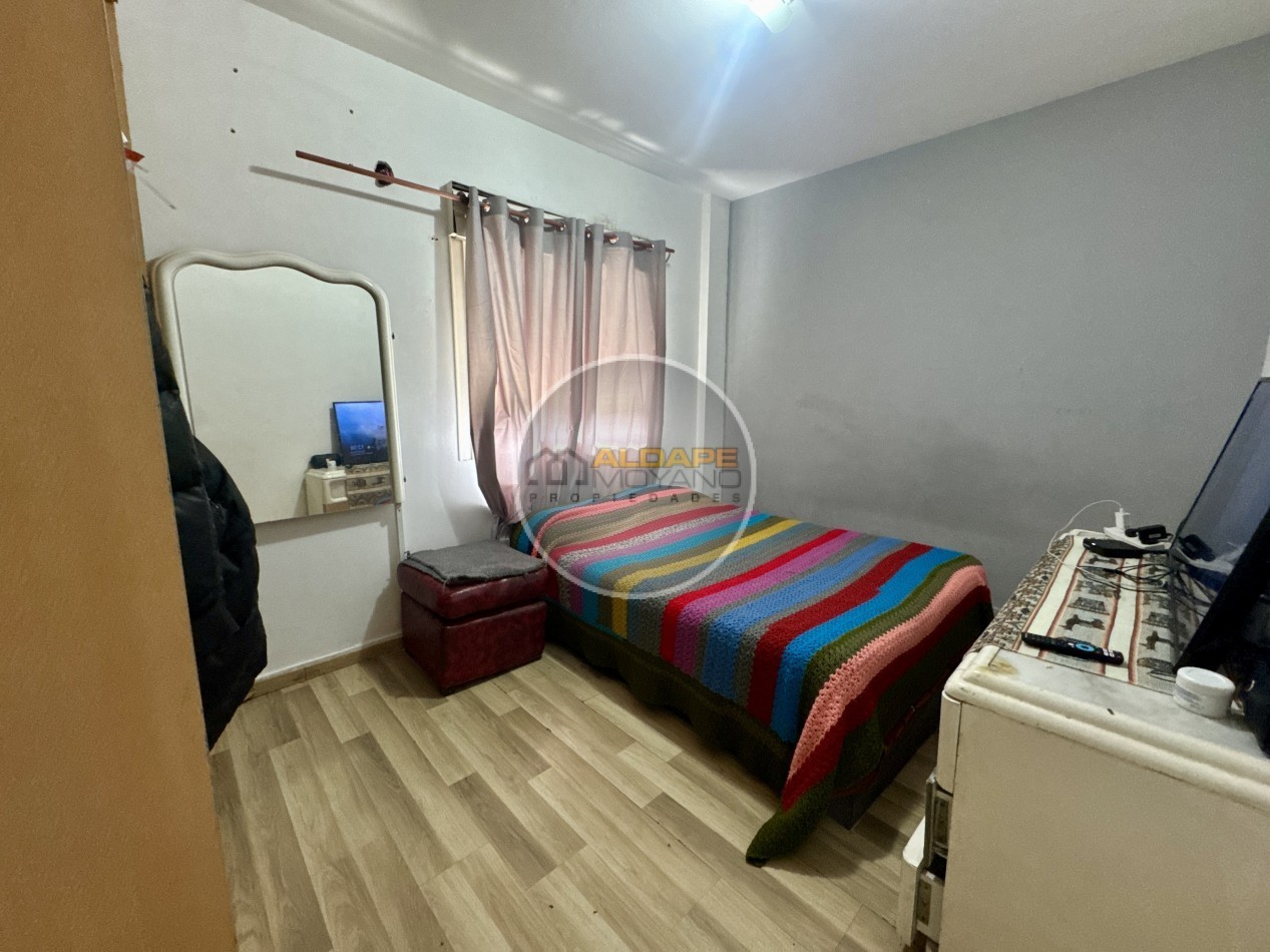 Se Vende departamento tres ambientes con cochera descubierta (villa madero)