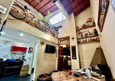 Se Vende PH dos ambientes, contrafrente (Barracas)