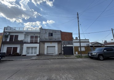 En Venta Casa-Galpon. Ideal Textil (Lomas del Mirador)