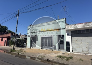 Se Vende Casa ideal multifamiliar, con piscina y garage (Tablada)