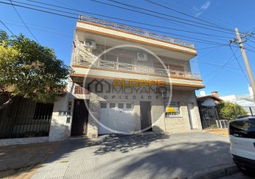 En Venta PH cuatro ambientes con cochera (Lomas del Mirador)