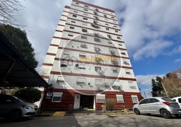 Se Vende departamento tres ambientes con cochera descubierta (villa madero)